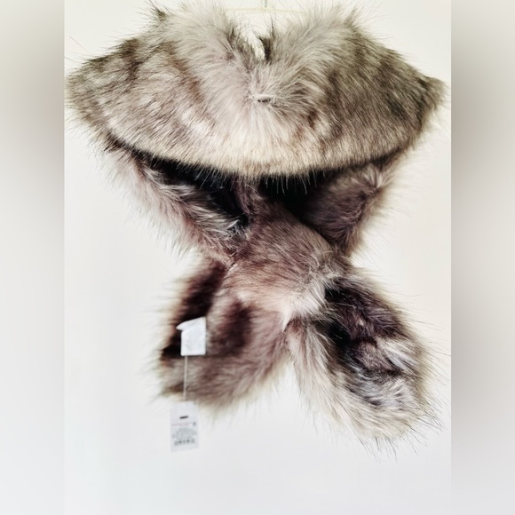 Merona Faux Fur Collar, Gray, NWT - Picture 2 of 5